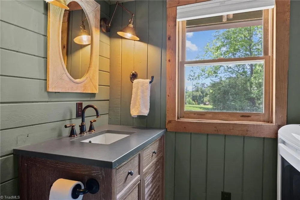 9584 Creek Farm Road Tobaccoville, NC 27050