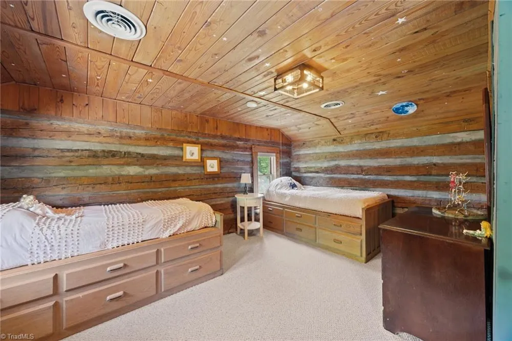 9584 Creek Farm Road Tobaccoville, NC 27050