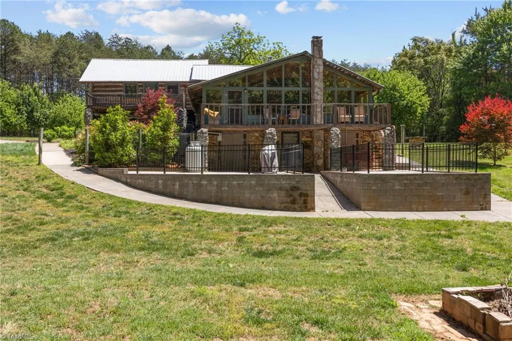 9584 Creek Farm Road Tobaccoville, NC 27050