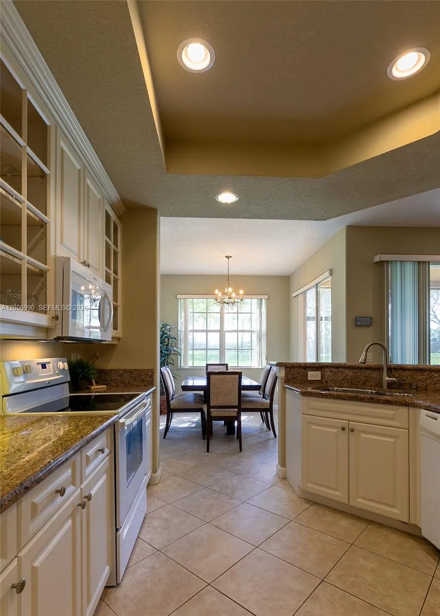 7901 NW 128th Ln #11-A Parkland, FL 33076