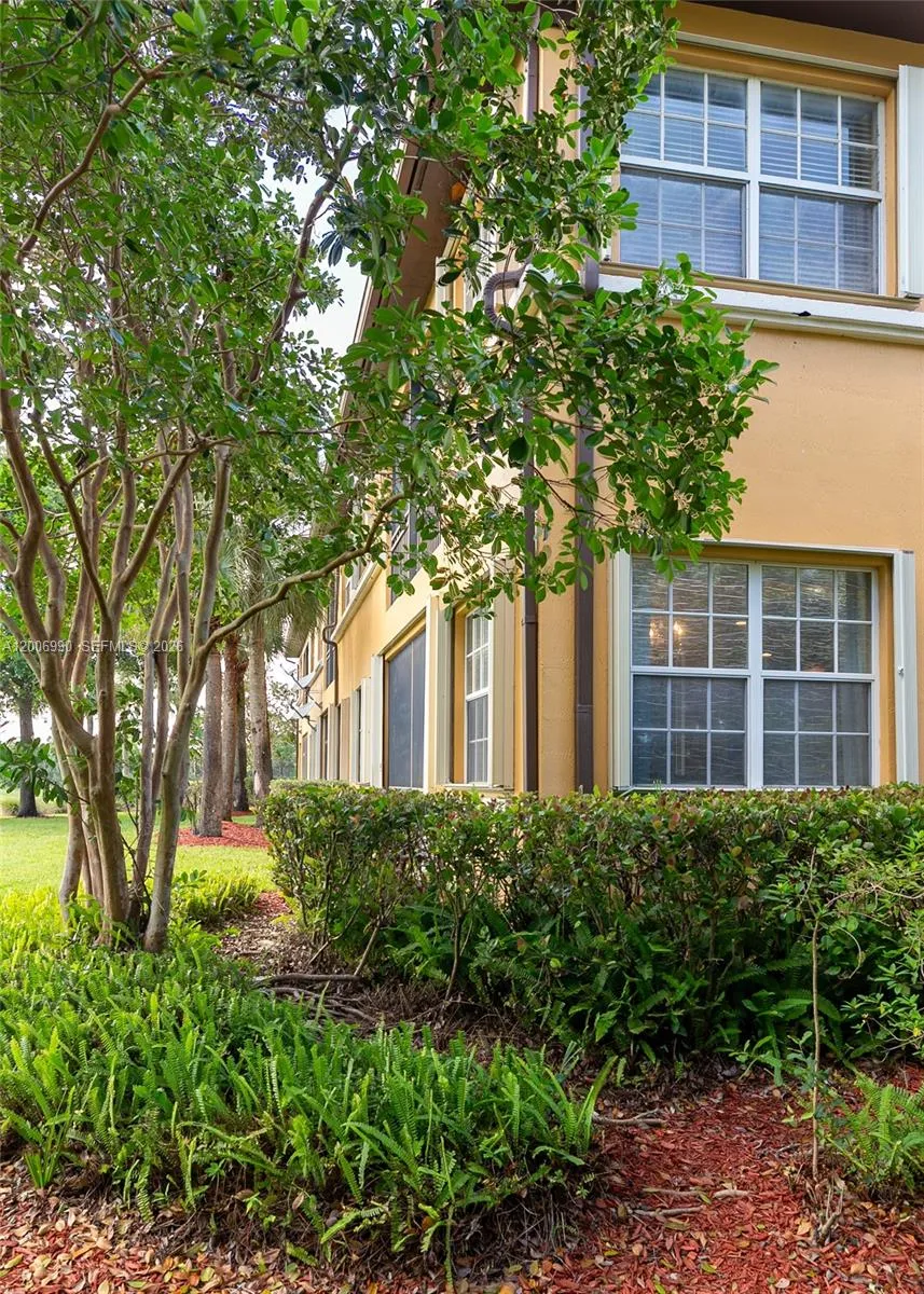 7901 NW 128th Ln #11-A Parkland, FL 33076