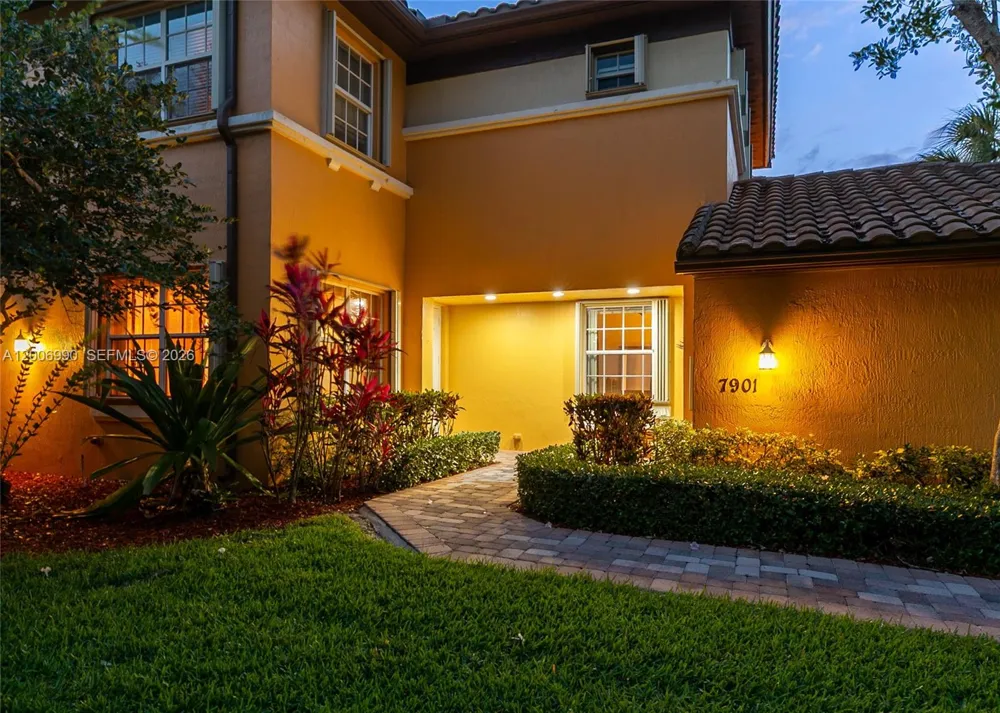 7901 NW 128th Ln #11-A Parkland, FL 33076