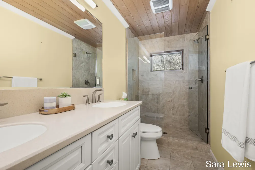 15710 Rich Lane Prairieville Township, MI 49060