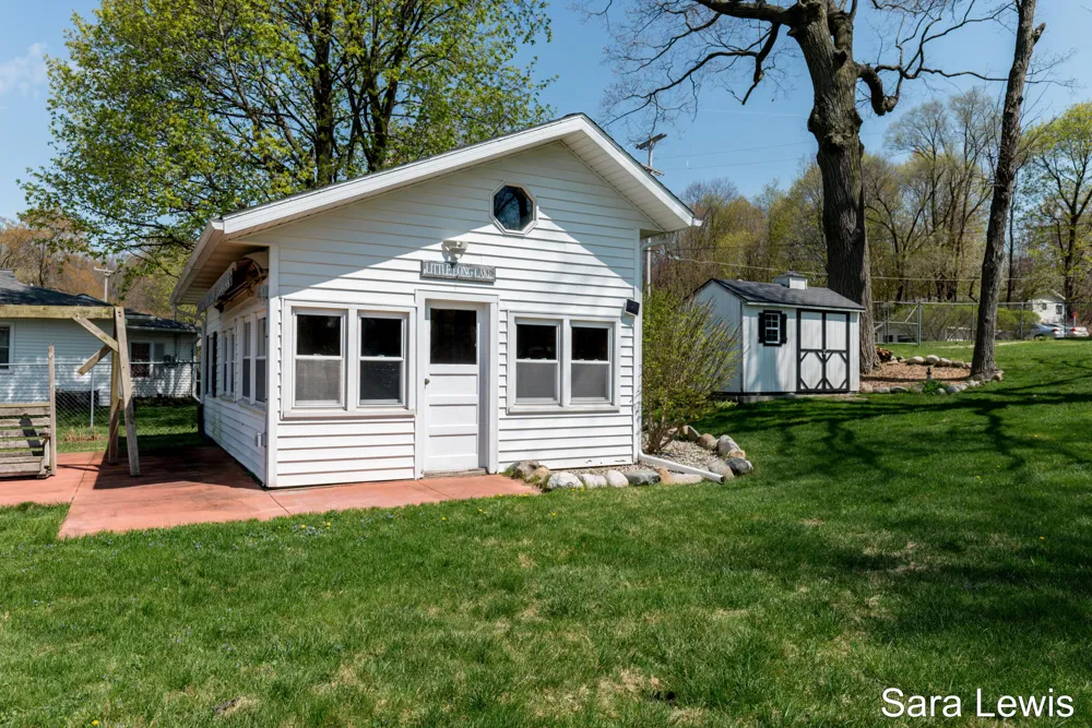 15710 Rich Lane Prairieville Township, MI 49060