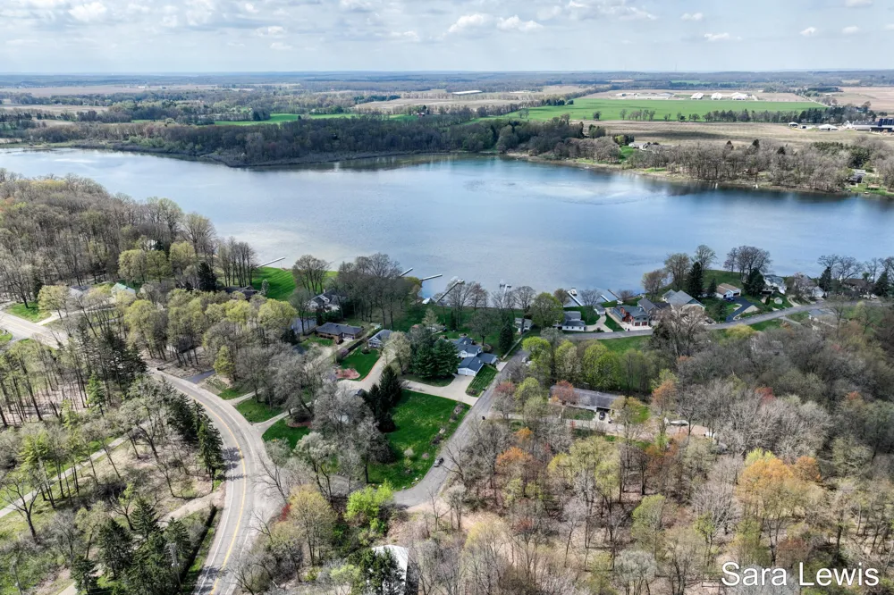 15710 Rich Lane Prairieville Township, MI 49060