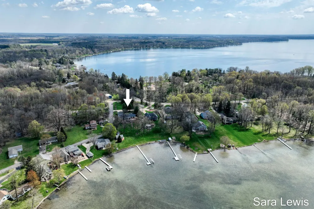 15710 Rich Lane Prairieville Township, MI 49060