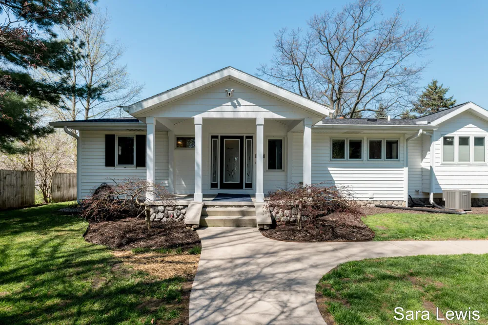 15710 Rich Lane Prairieville Township, MI 49060
