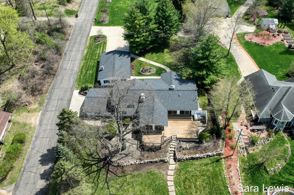 15710 Rich Lane Prairieville Township, MI 49060