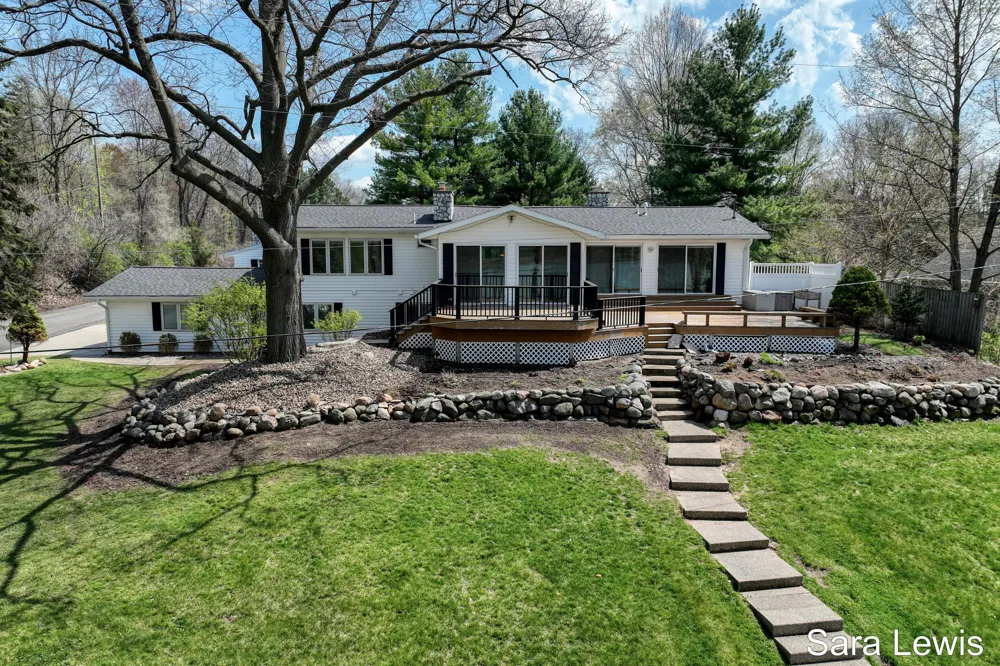 15710 Rich Lane Prairieville Township, MI 49060