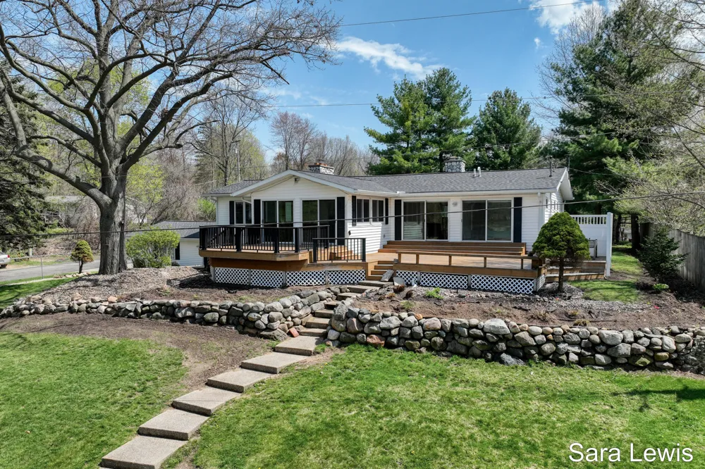 15710 Rich Lane Prairieville Township, MI 49060