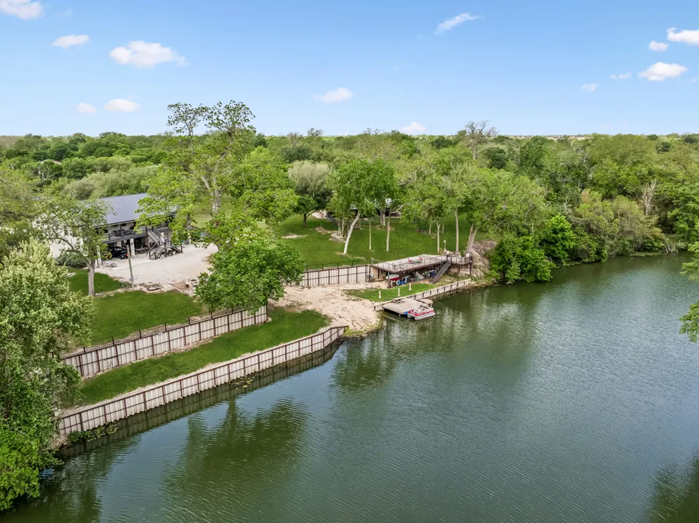 900 Boenig Street Seguin, TX 78155