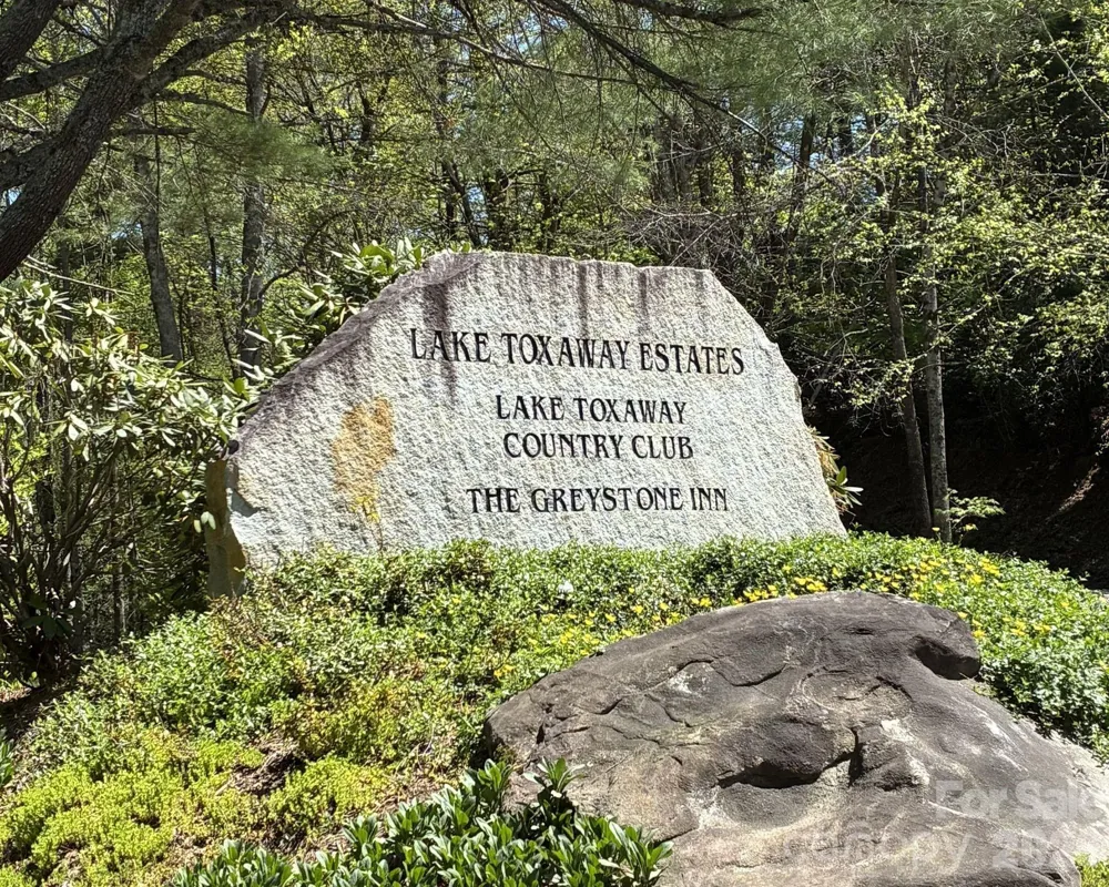 P 2 L020RV Toxaway Cliff #20 Lake Toxaway, NC 28747