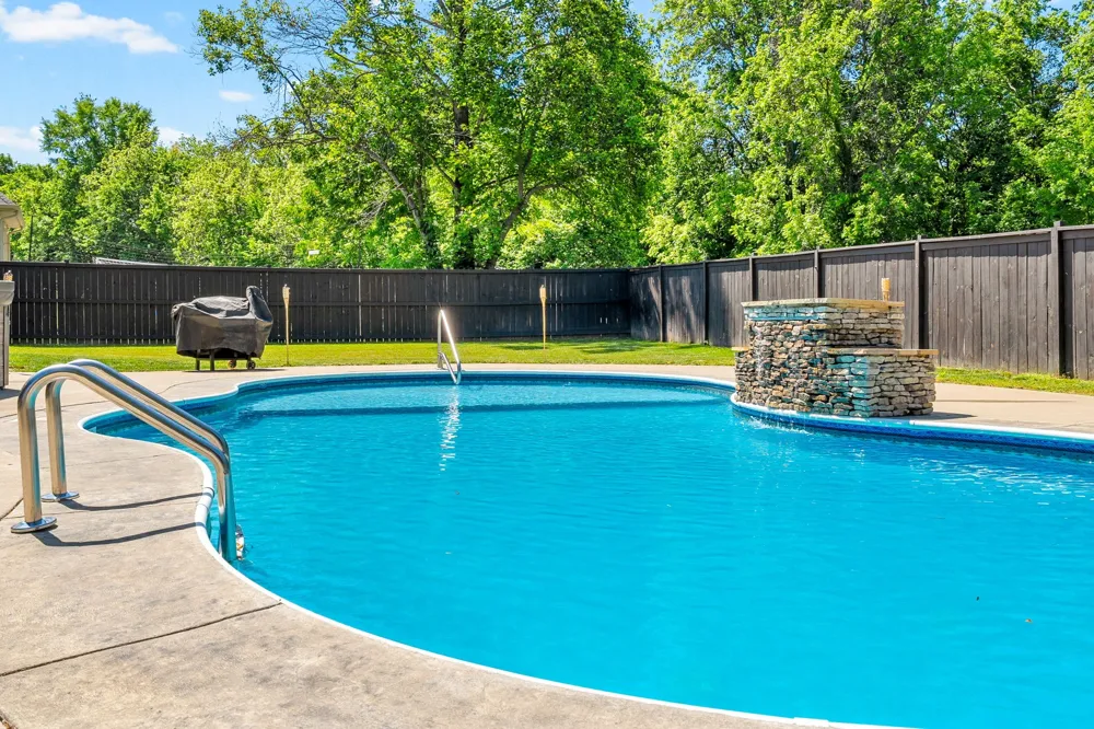 4334 Memory Ln Adams, TN 37010