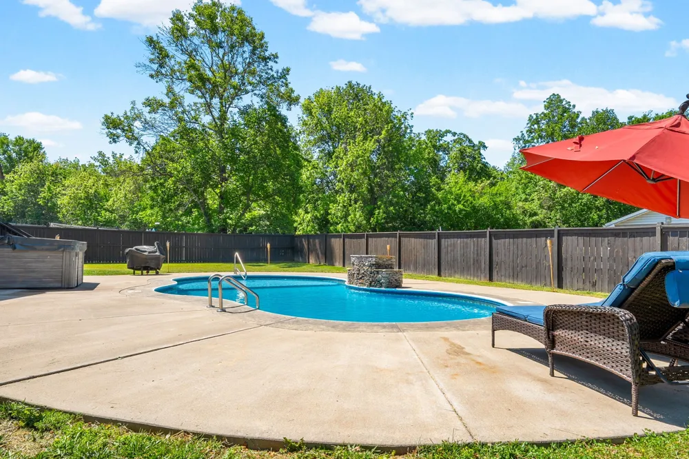 4334 Memory Ln Adams, TN 37010