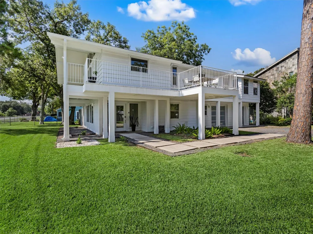 432 Glen Cove Street Kemah, TX 77565
