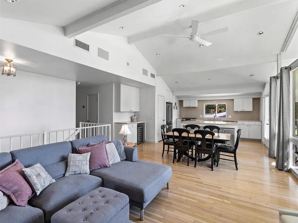 432 Glen Cove Street Kemah, TX 77565