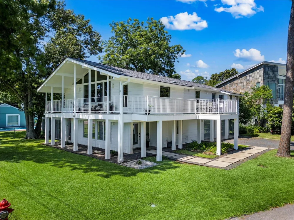 432 Glen Cove Street Kemah, TX 77565