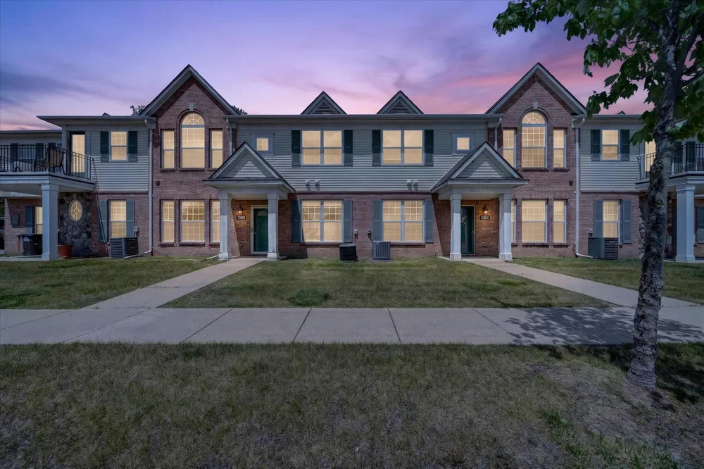 23668 Northstone Village Drive Taylor, MI 48180
