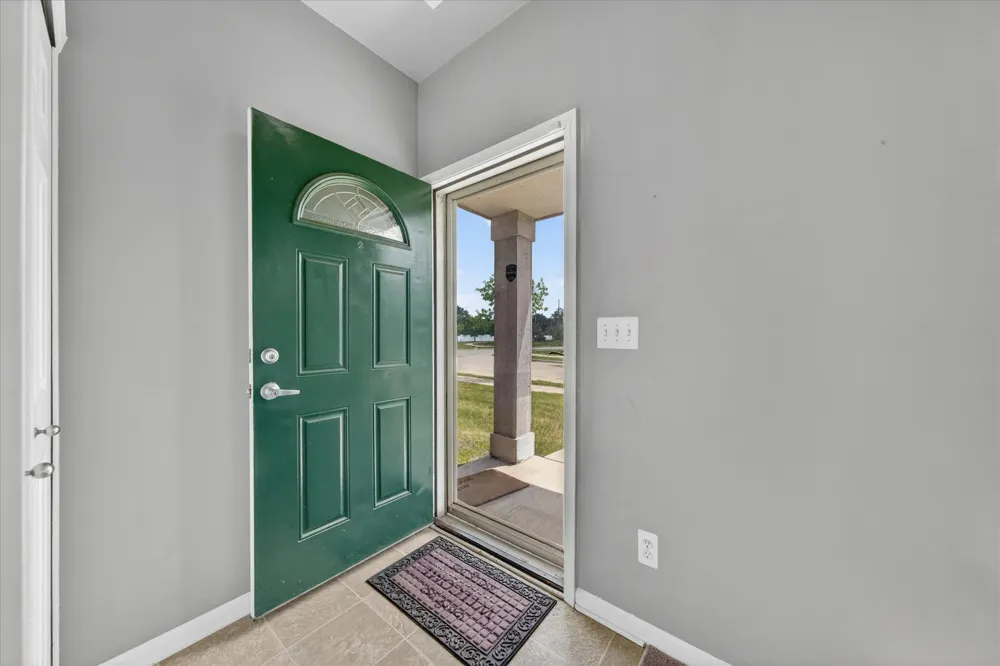 23668 Northstone Village Drive Taylor, MI 48180