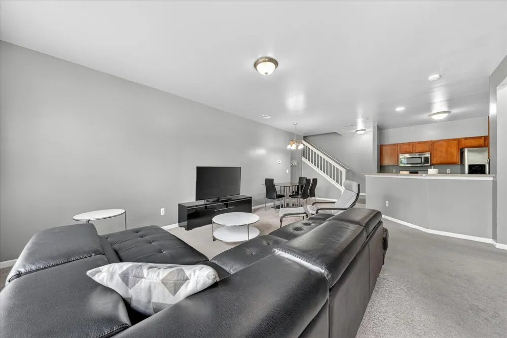 23668 Northstone Village Drive Taylor, MI 48180