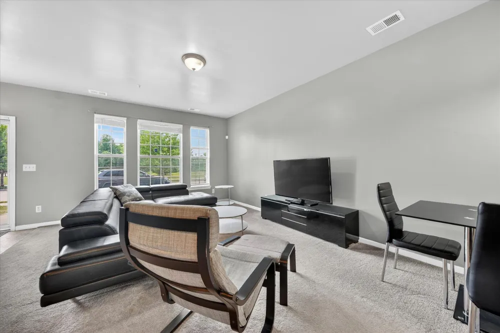 23668 Northstone Village Drive Taylor, MI 48180