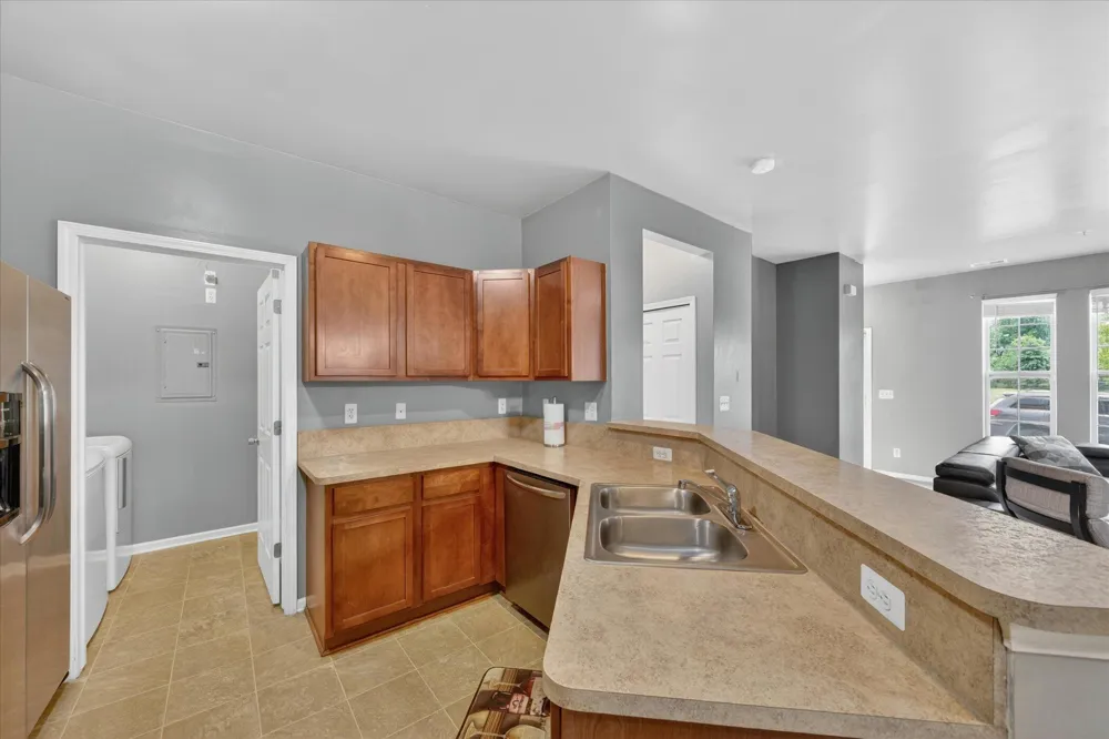 23668 Northstone Village Drive Taylor, MI 48180