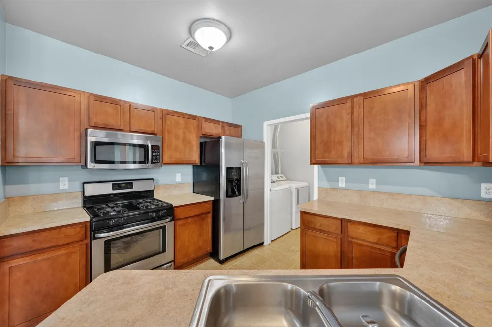 23668 Northstone Village Drive Taylor, MI 48180