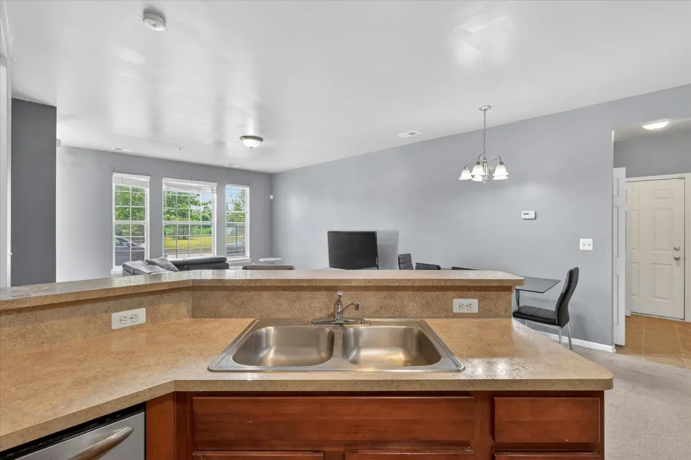 23668 Northstone Village Drive Taylor, MI 48180
