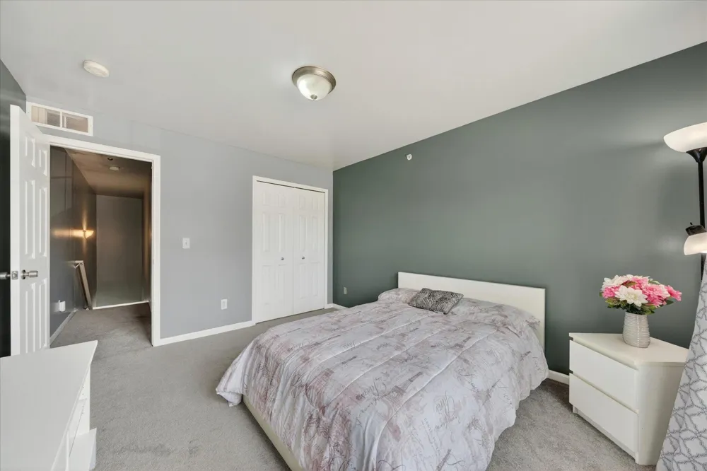 23668 Northstone Village Drive Taylor, MI 48180