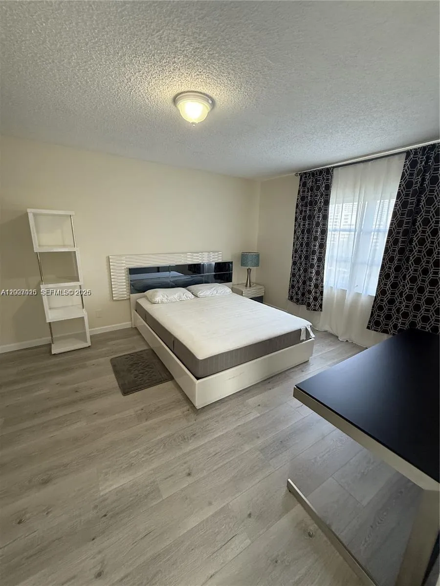 300 Diplomat Pkwy #712 Hallandale Beach, FL 33009