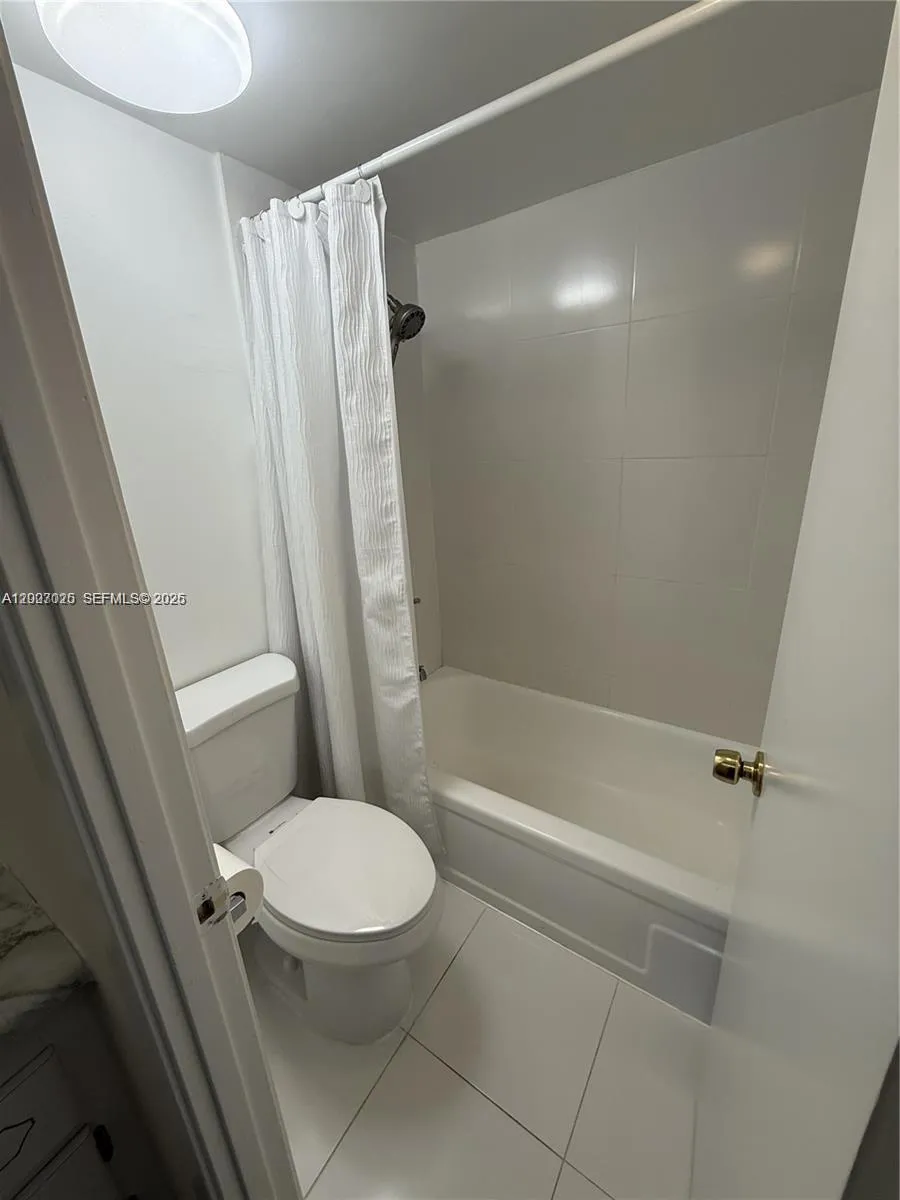 300 Diplomat Pkwy #712 Hallandale Beach, FL 33009