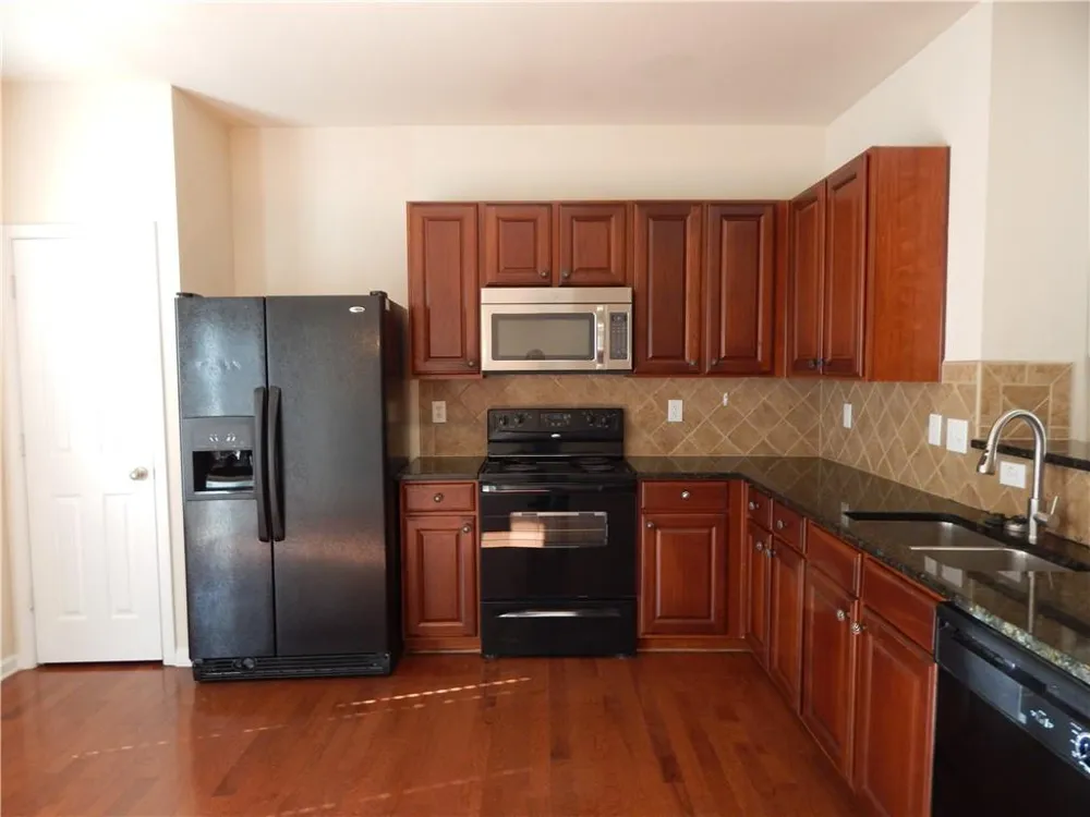 2199 Landing Walk Drive Duluth, GA 30097
