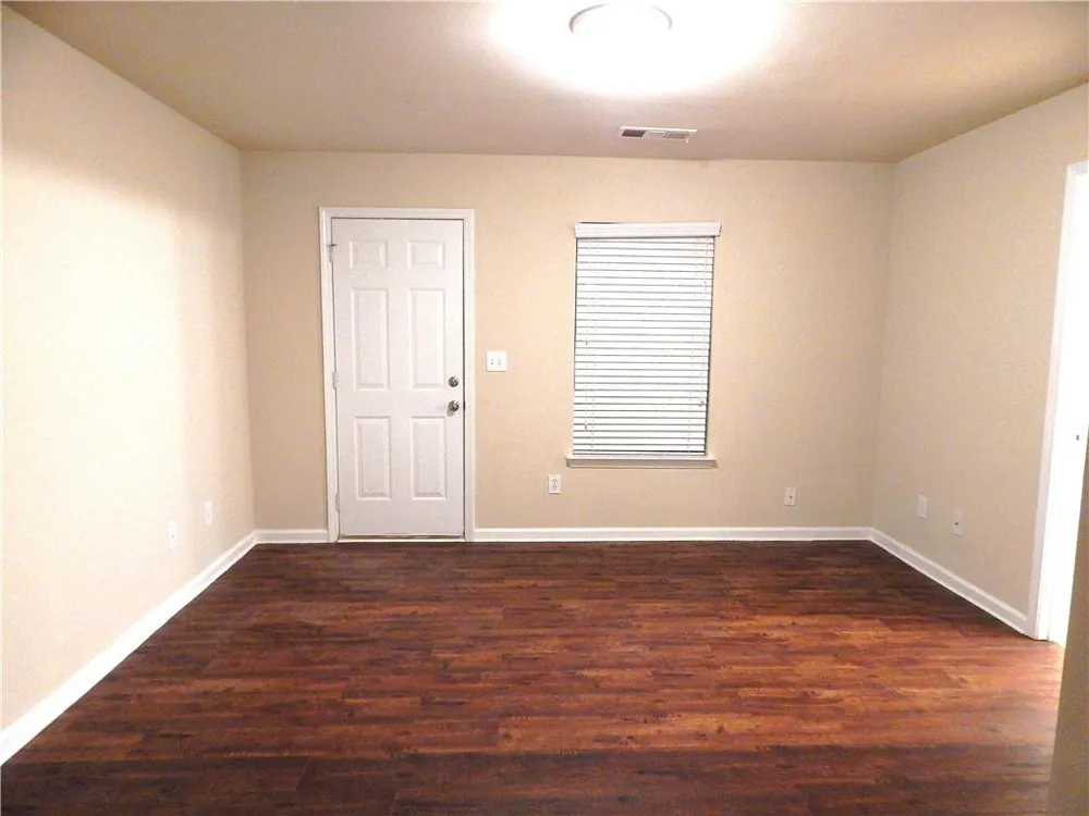 2199 Landing Walk Drive Duluth, GA 30097