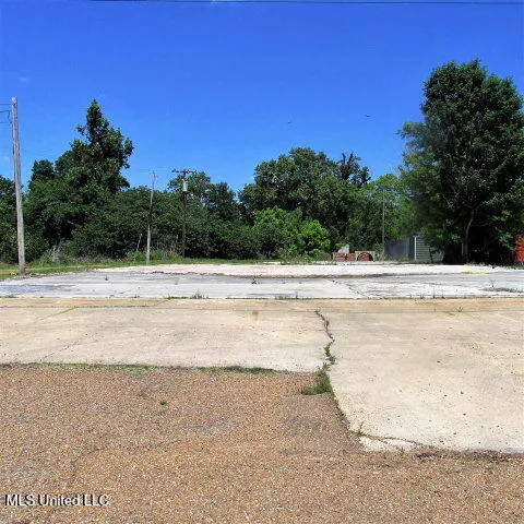 279 John R. Junkin Drive Natchez, MS 39120