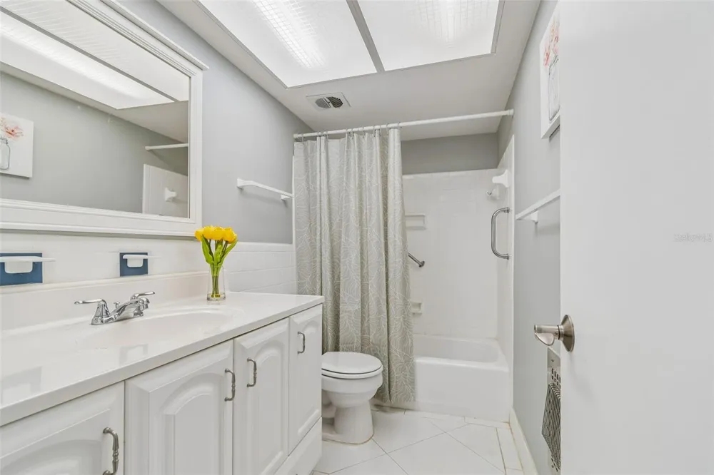 200 GLENNES LANE #112 Dunedin, FL 34698