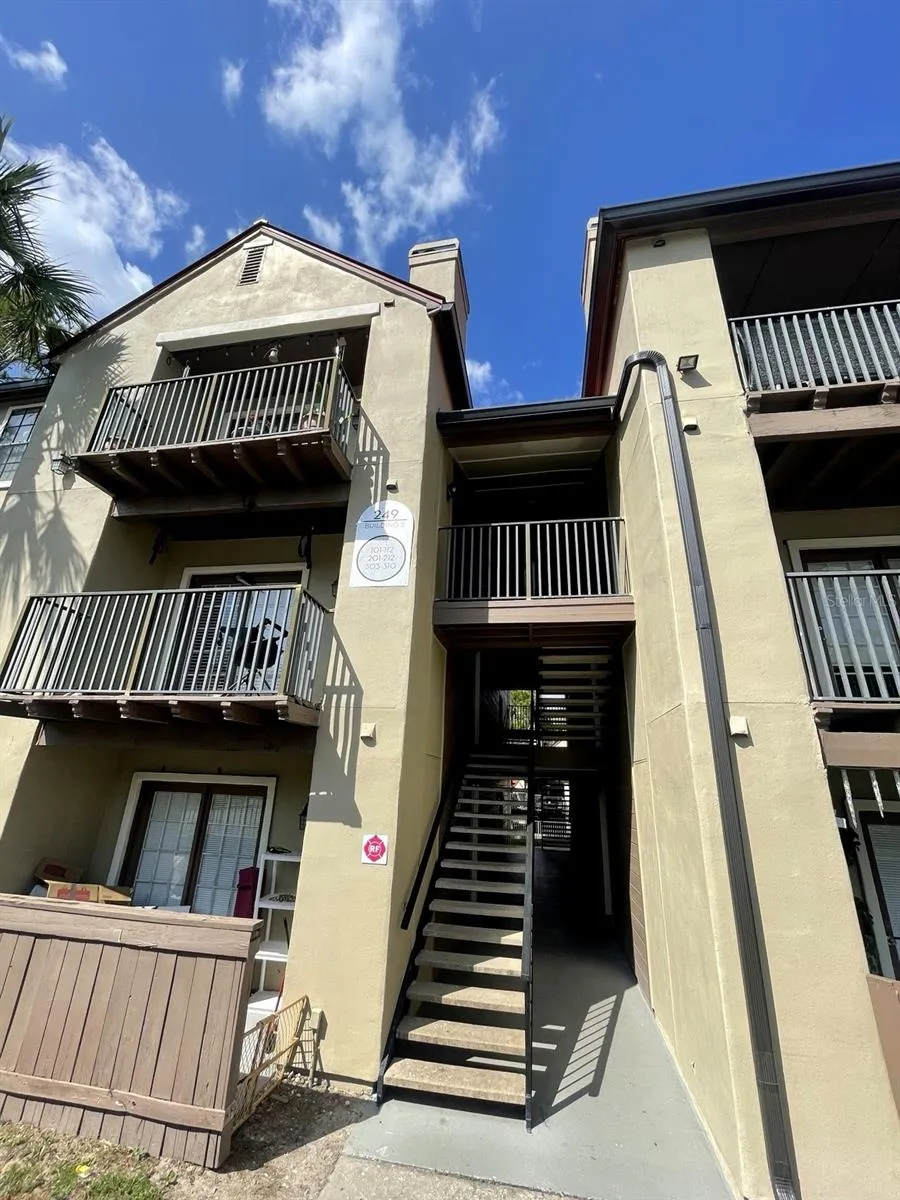 249 AFTON SQUARE #107 Altamonte Springs, FL 32714