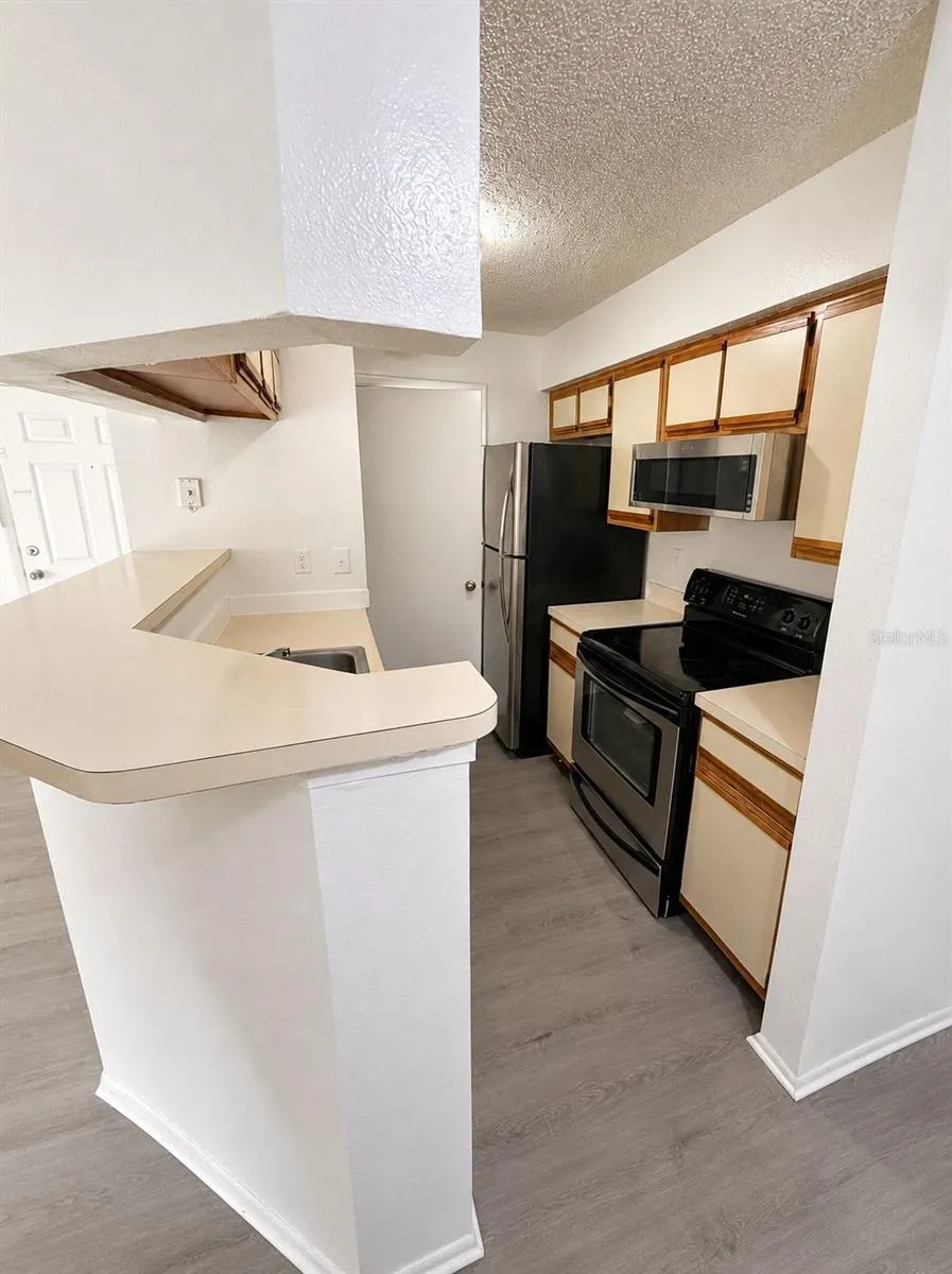249 AFTON SQUARE #107 Altamonte Springs, FL 32714