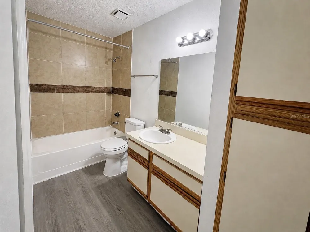 249 AFTON SQUARE #107 Altamonte Springs, FL 32714