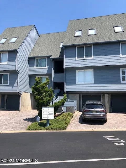 54 Harborhead Drive #54 Point Pleasant Beach, NJ 08742