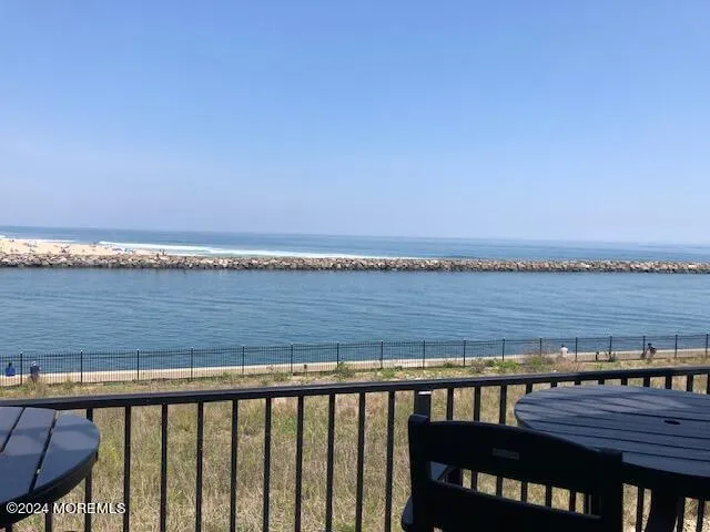 54 Harborhead Drive #54 Point Pleasant Beach, NJ 08742