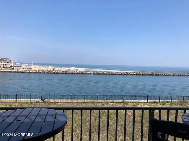 54 Harborhead Drive #54 Point Pleasant Beach, NJ 08742