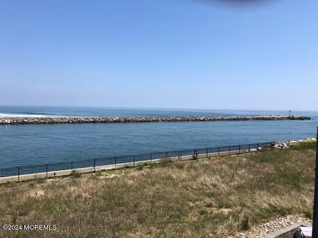 54 Harborhead Drive #54 Point Pleasant Beach, NJ 08742