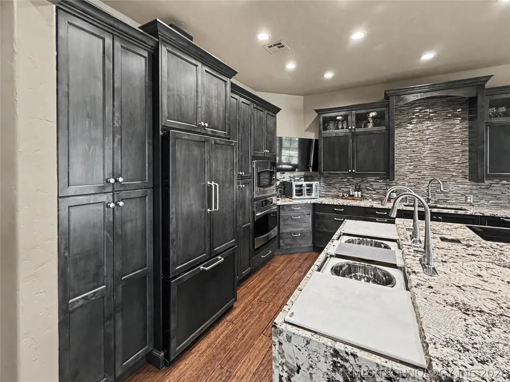 8199 W 800 ROAD Fort Gibson, OK 74434