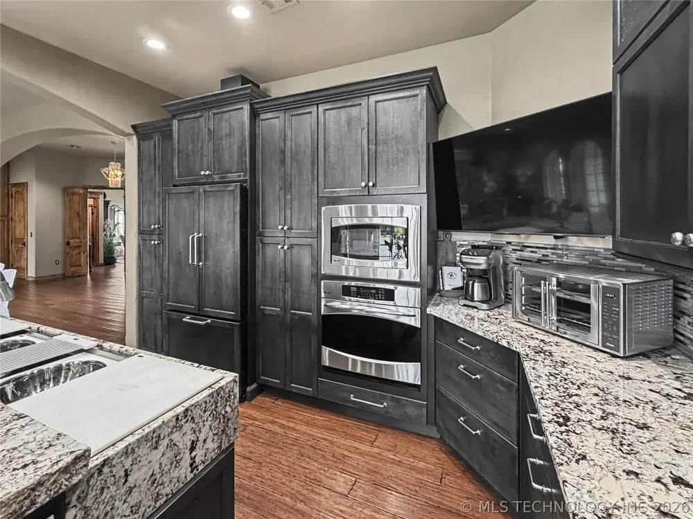 8199 W 800 ROAD Fort Gibson, OK 74434