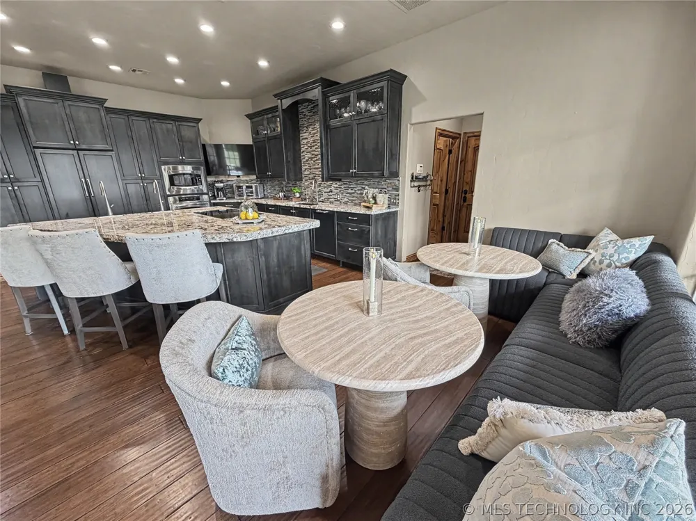 8199 W 800 ROAD Fort Gibson, OK 74434