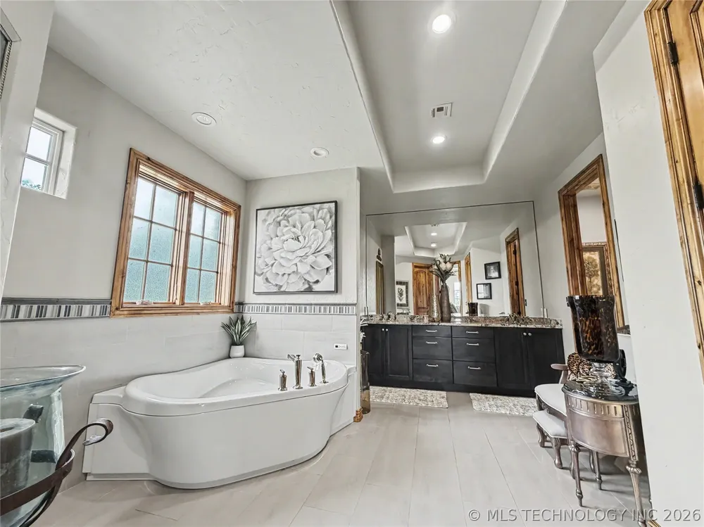 8199 W 800 ROAD Fort Gibson, OK 74434