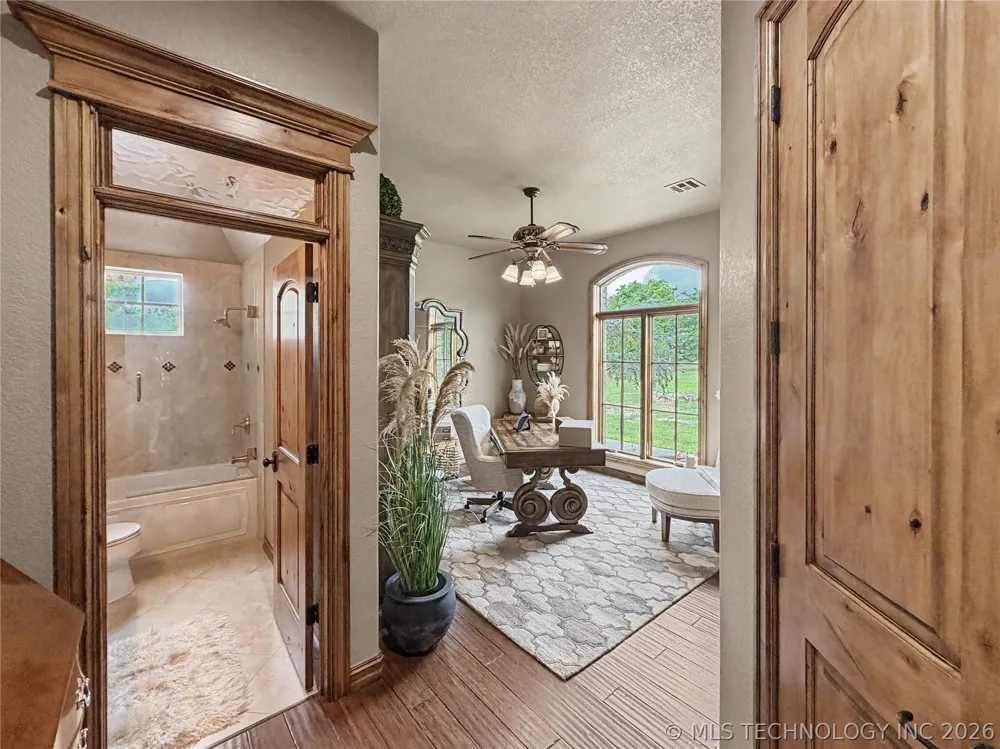 8199 W 800 ROAD Fort Gibson, OK 74434