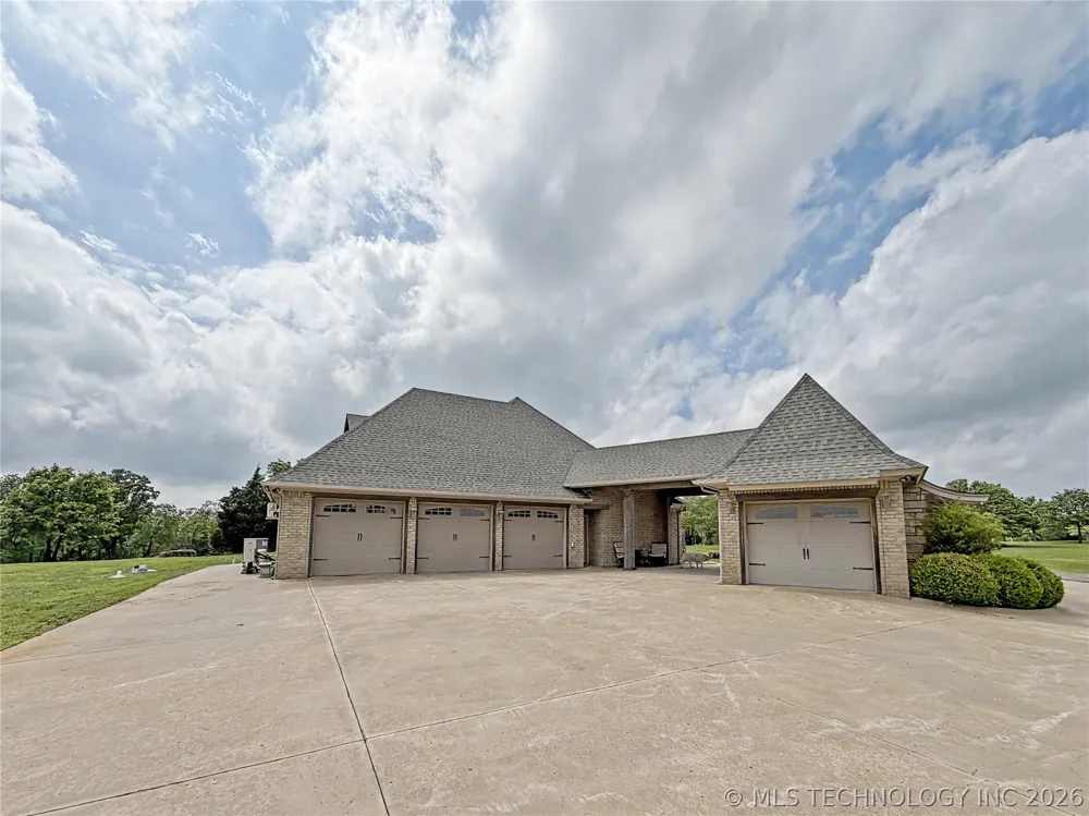 8199 W 800 ROAD Fort Gibson, OK 74434