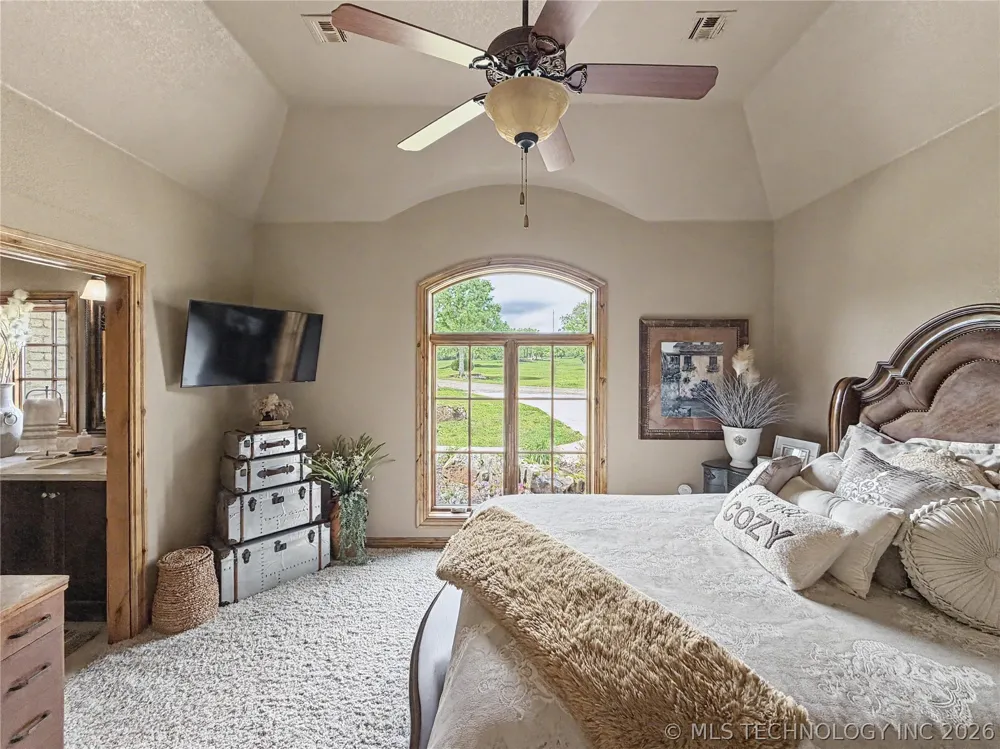 8199 W 800 ROAD Fort Gibson, OK 74434
