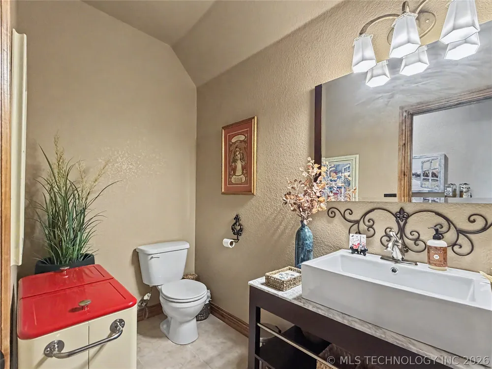 8199 W 800 ROAD Fort Gibson, OK 74434